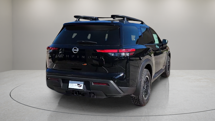 2025 Nissan Pathfinder Rock Creek photo 5