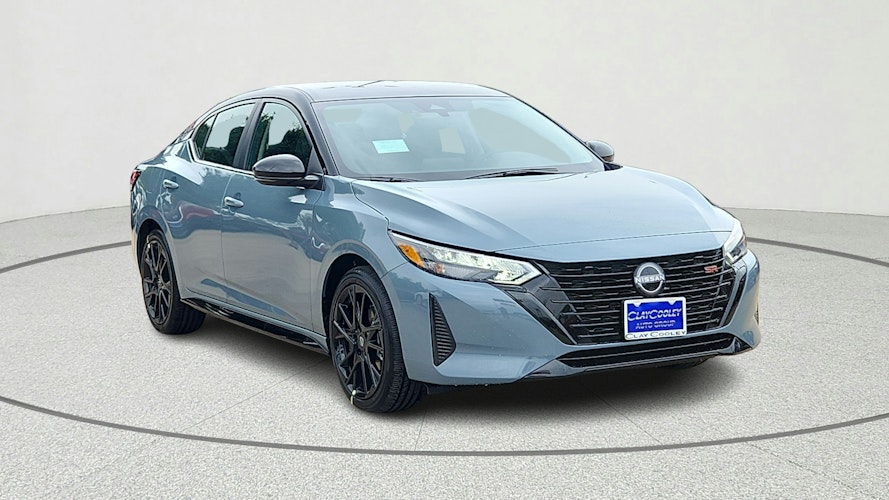 2025 Nissan Sentra SR photo 4