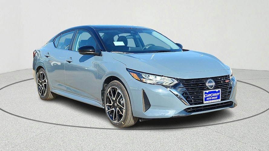 2025 Nissan Sentra SR photo 2