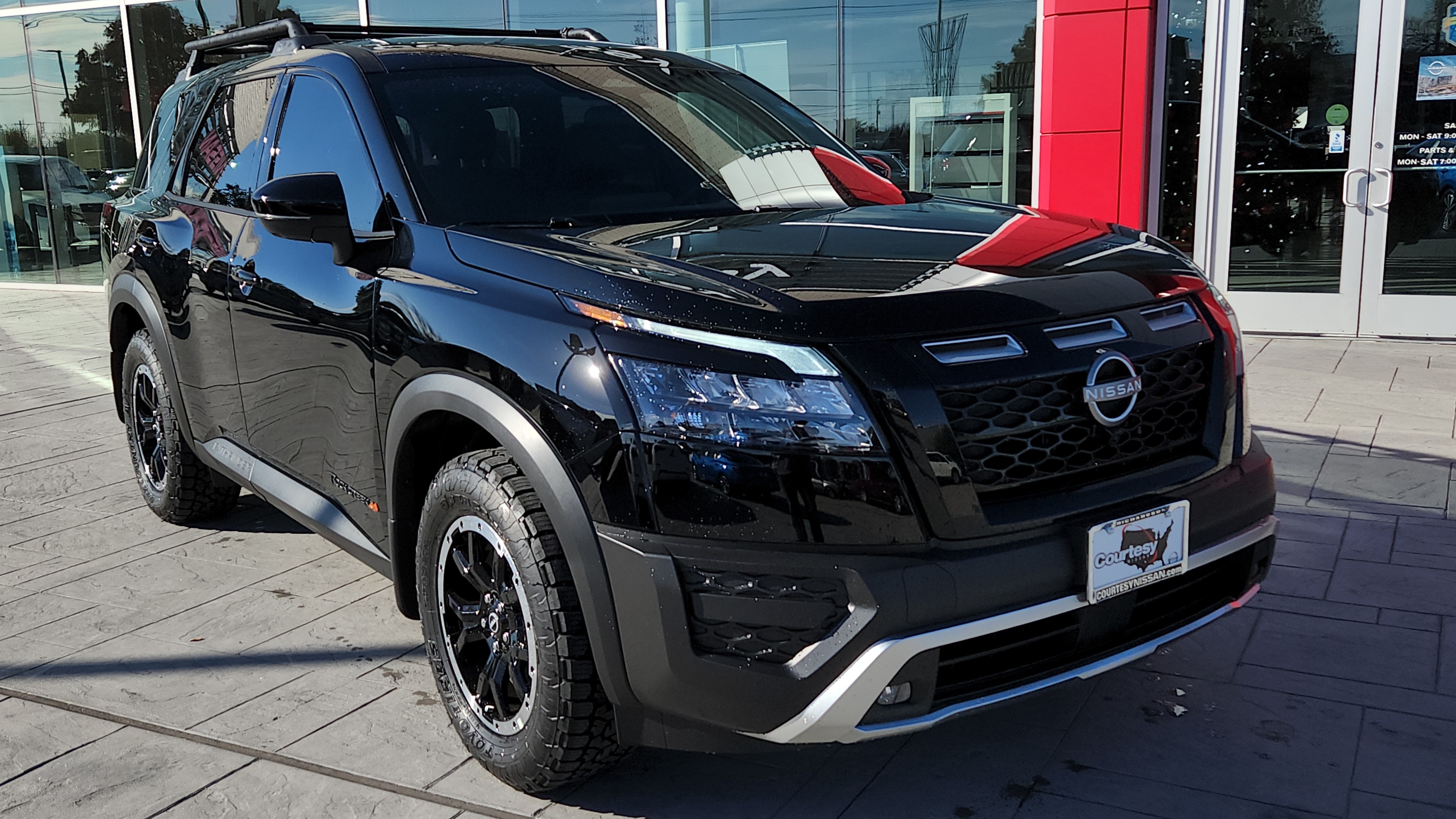 Nissan Navara Review 2024, Drive, Specs & Pricing